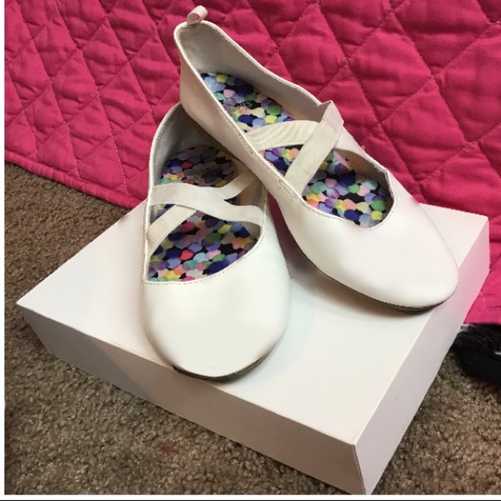 Cross lace flats.